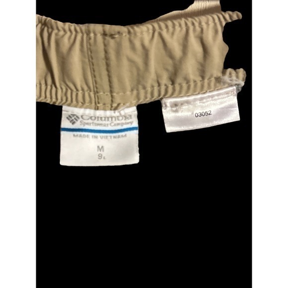 Columbia Shorts Tan Size 9M - Picture 2 of 4